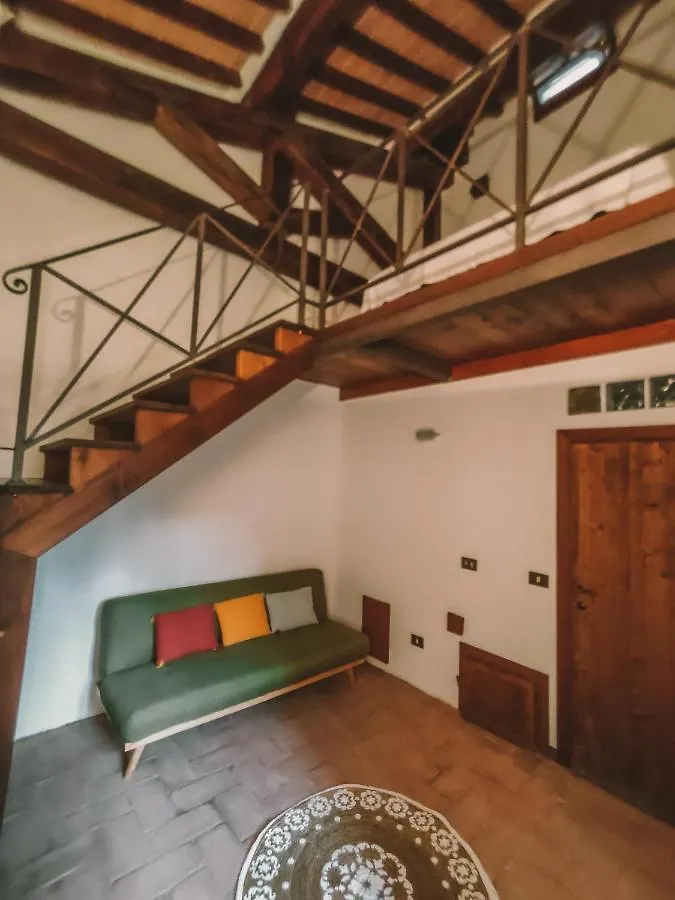 Vakantieboerderij Parulia Country House Arezzo Italië