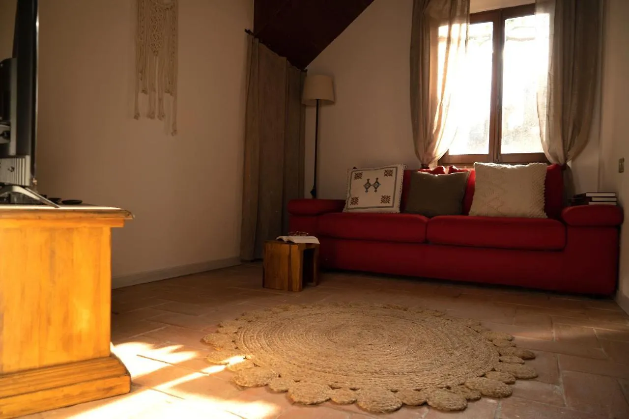 Parulia Country House Arezzo 0*,  Italy